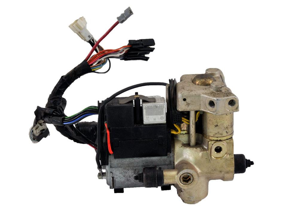 1986 1991 C4 Corvette Brake Pressure Modulator Valve (BPMV) OEM 12506759