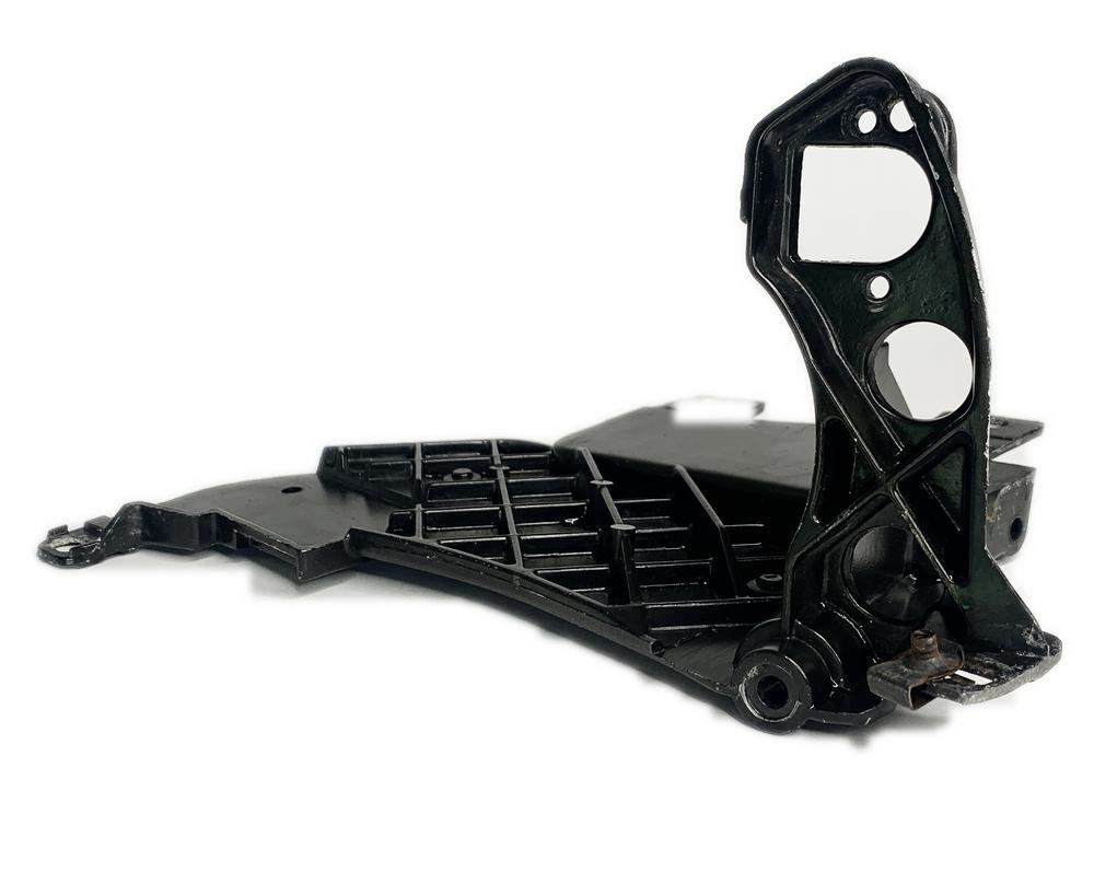 1997 - 2004 C5 Corvette Headlight Pivot Mount Bracket Passenger