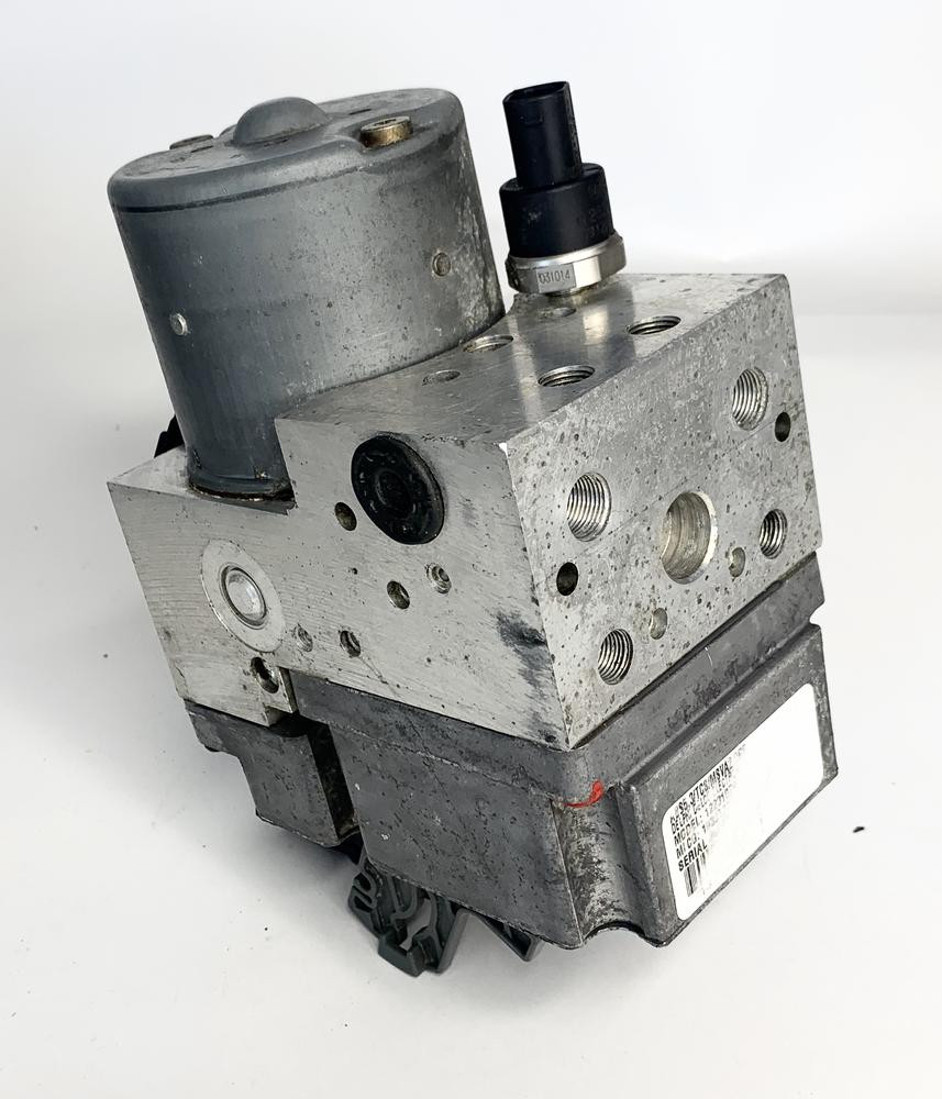 2003 - 2004 C5 Corvette EBCM Module Assembly PB OEM 12231076