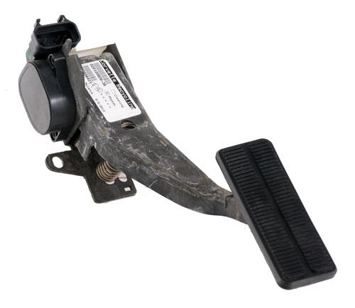 1997 - 2004 C5 Corvette Accelerator Pedal Assembly OEM 12565643