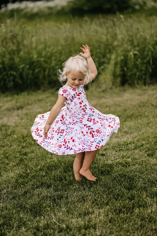 Circle skirt with short sleeves