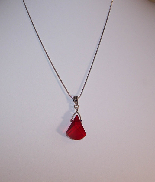 P-148 red glass triangle pendant