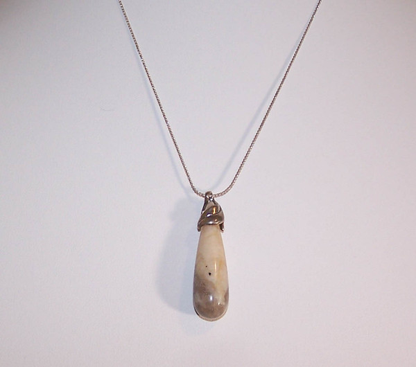 P-178 Howlite pendant