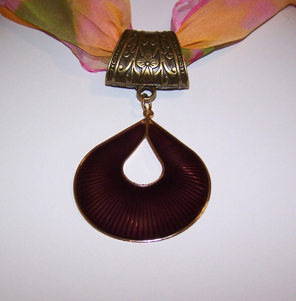 SS-021 large purple drop on scarf slide