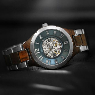 Automatisch Houten en Titanium Horloge - Calyspo Automatisch Houten en Titanium Horloge - Calyspo