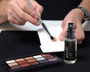 How To Properly Sanitize Your Brushes 