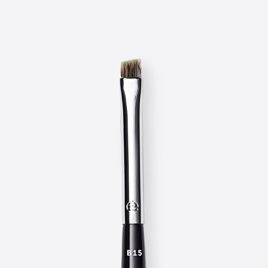Esum Angle Brow Brush (Detail)