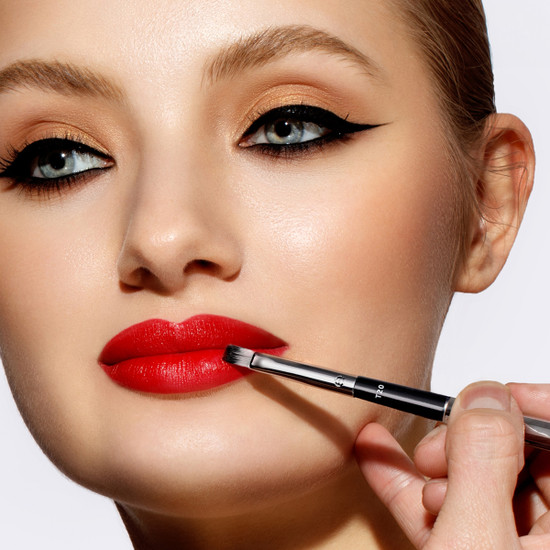 T20 Retractable Lip Brush Model