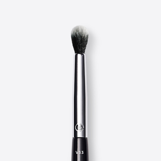 Esum Medium Domed Eye Contour Makeup Brush (Detail)