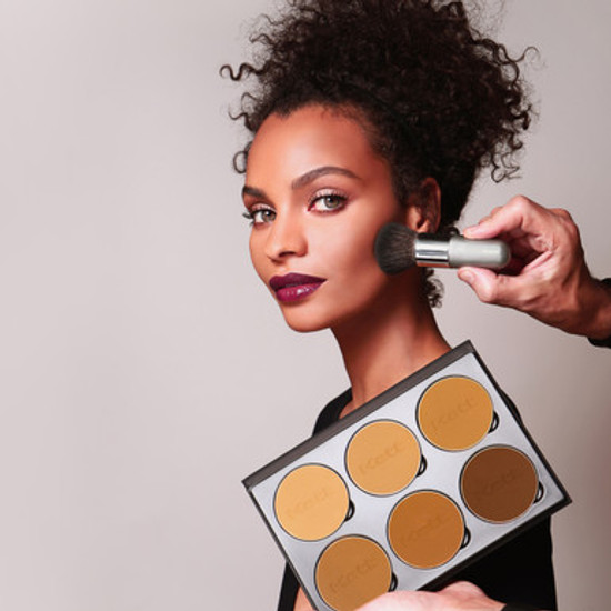 Kett Fixx Powder Foundation Pro Palette applied on female model
