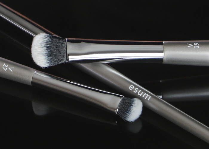 The Best Vegan Makeup Brushes For Your Makeup Kit and Collection Esum