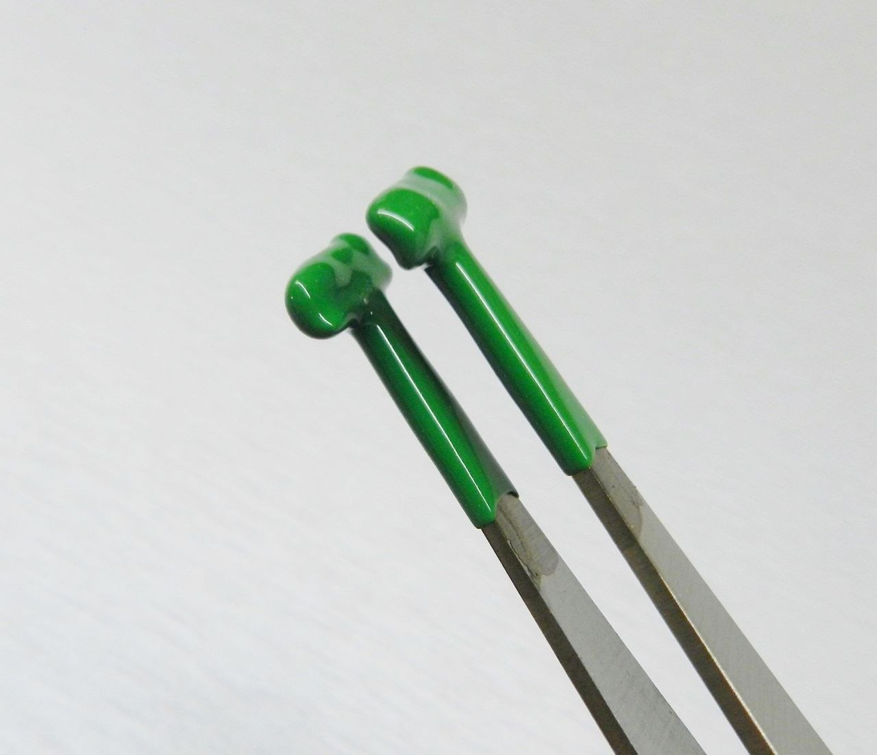 PVC Wire Holding Cross Locking Tip Tweezers