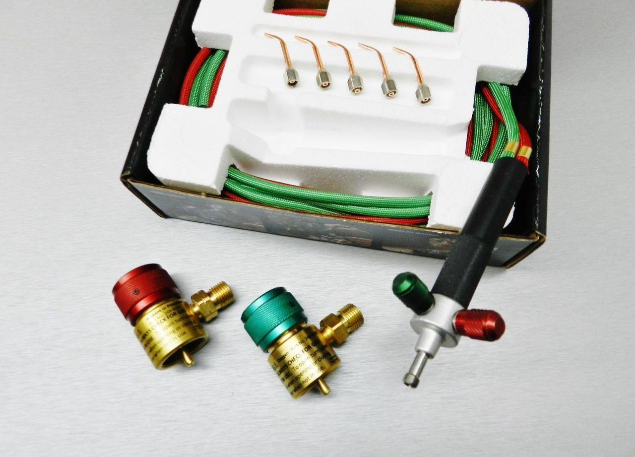 Smith Little Torch with 5 Tips,  Oxygen and Fuel Regulators