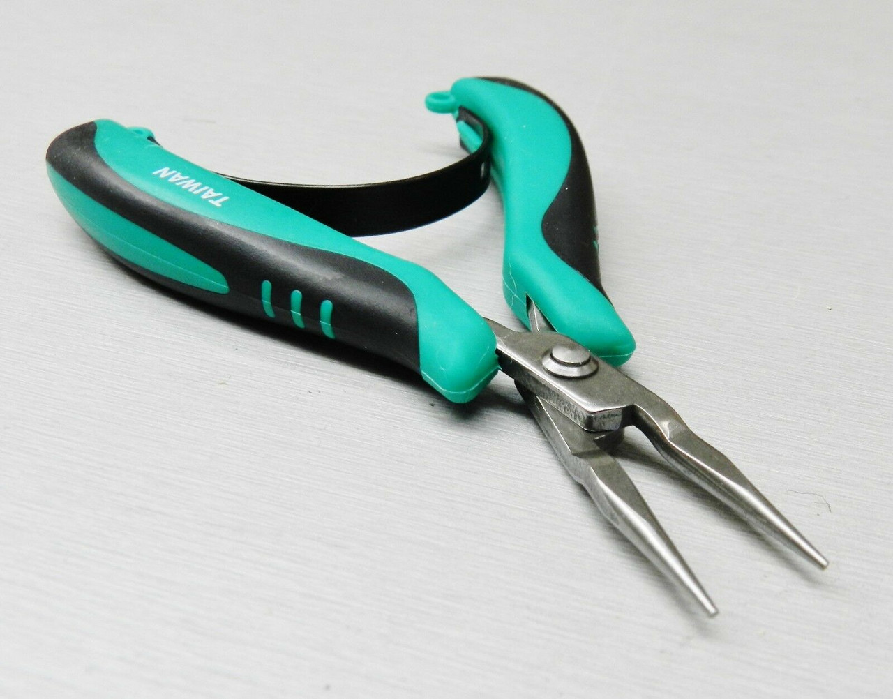 Set of 4 Pliers Mini Ergonomic Palm Held Pliers Chain, Round, Flat Nose & Cutter