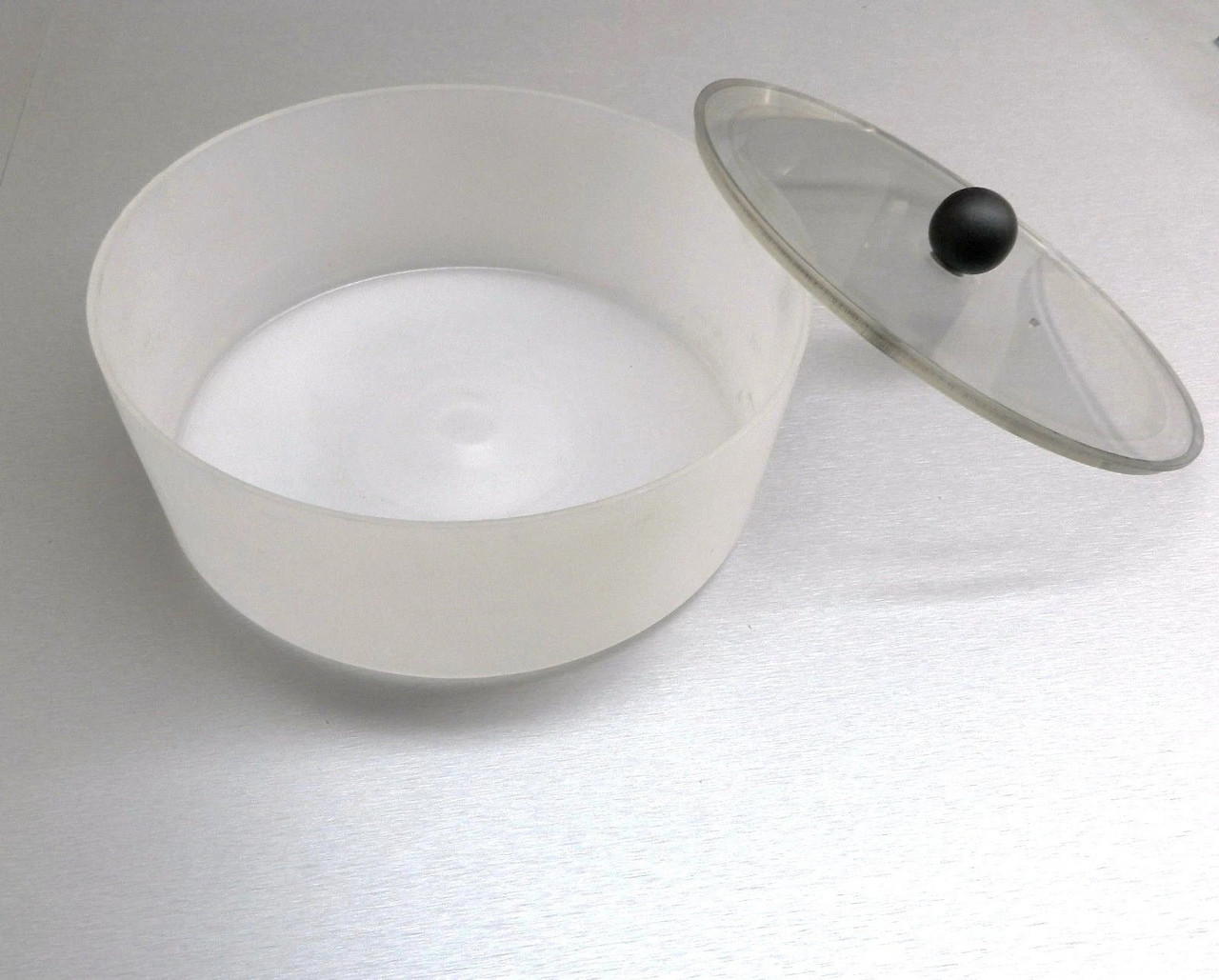 Magnetic Tumbler Bowl Large 11" Olefin Material Bowl for "Multi-Mag" Finisher