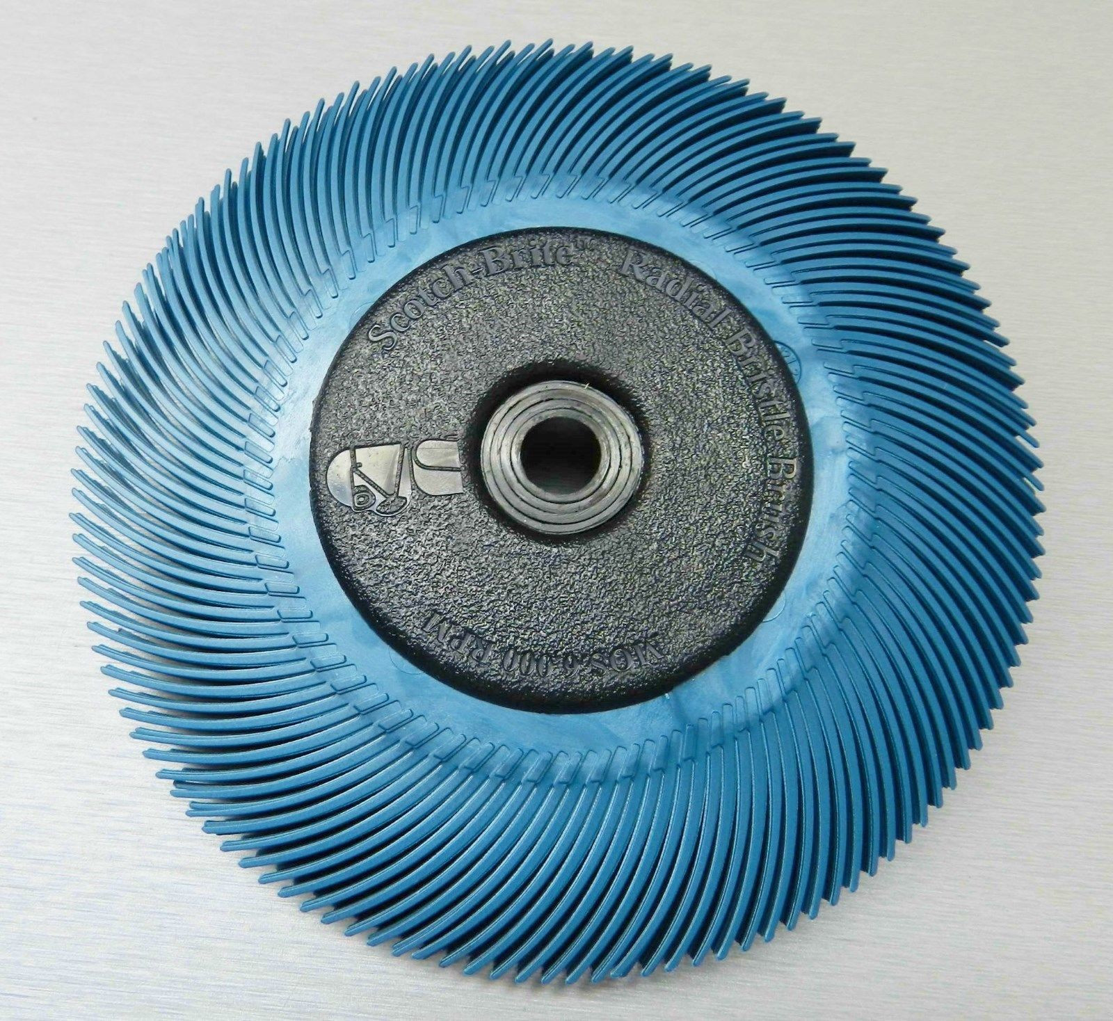 3M Radial Bristle Disc Blue 400 Grit Brush 6"