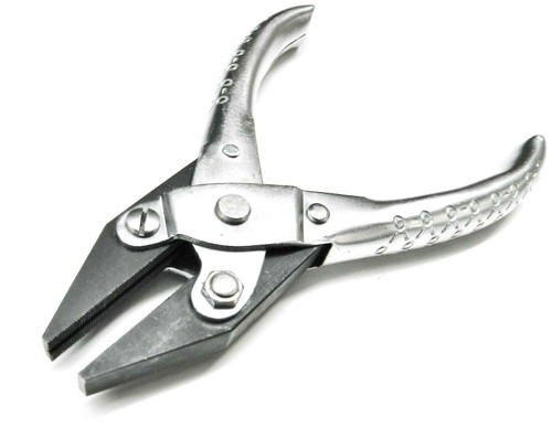 PARALLEL Action Pliers FLAT Nose Serrated Jaw 140mm - 5-1/2 with Spring