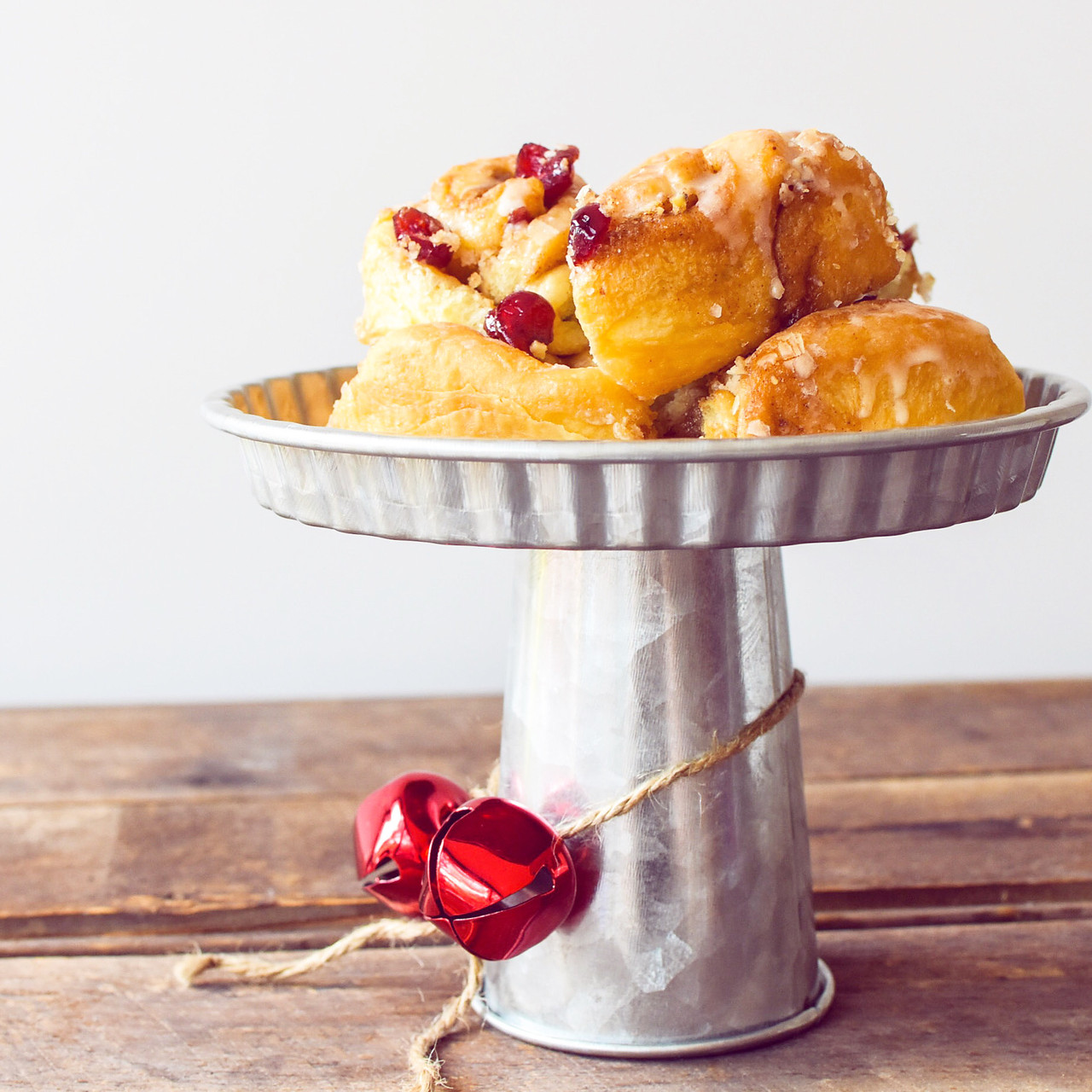 mimi トナー1 ロザトロール1 The Sampler: 1 pan Classic Cinnamon Rolls & 1 pan Cranberry Walnut