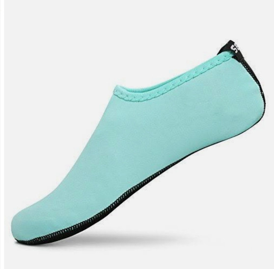 Water Skin Shoes Barefoot / Aqua Socks - (Sz 1-2 US / EU 30-32 / Sm