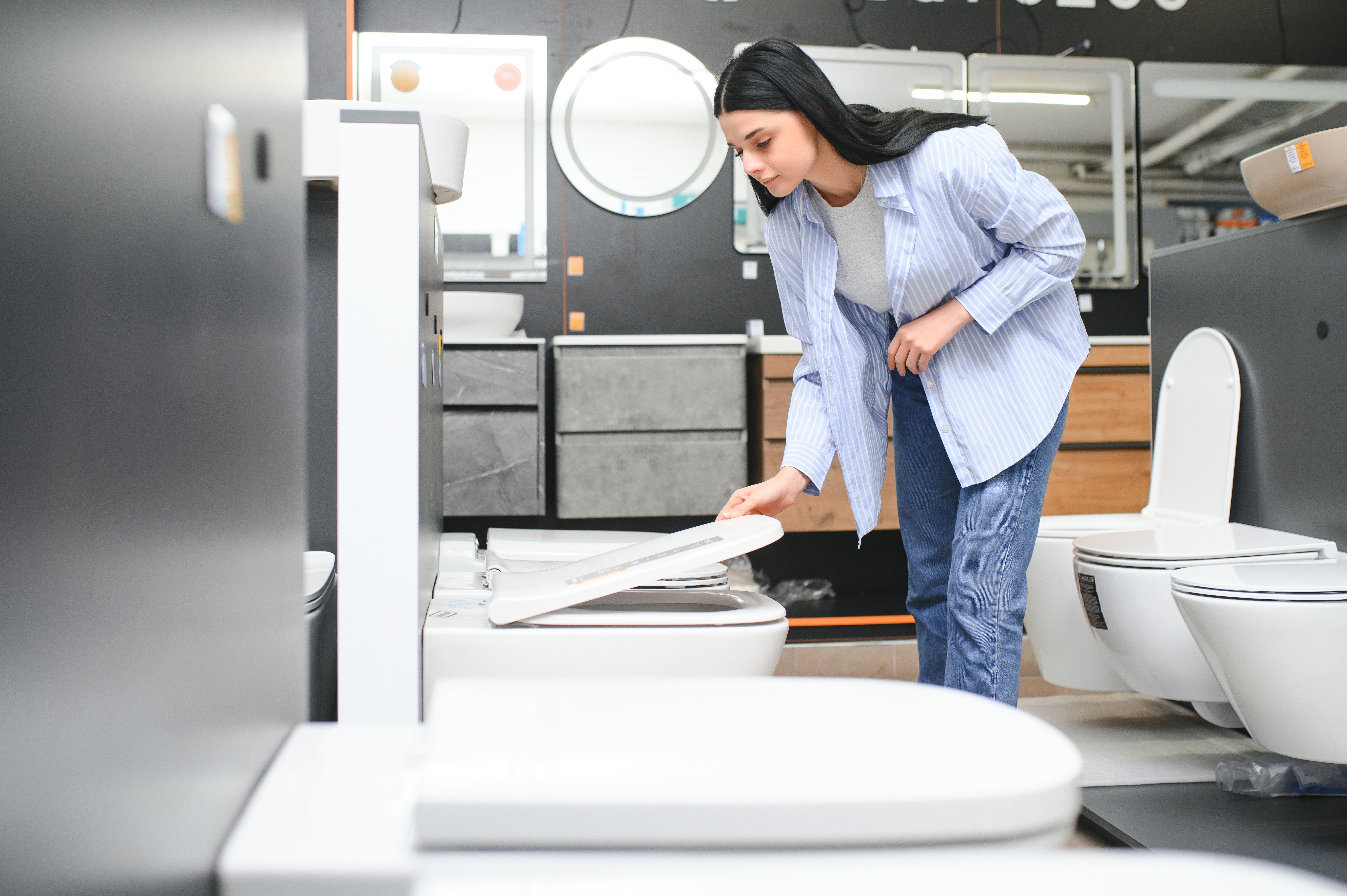 The Bidet vs. The Wet/Dry Toilet: How Do They Compare?