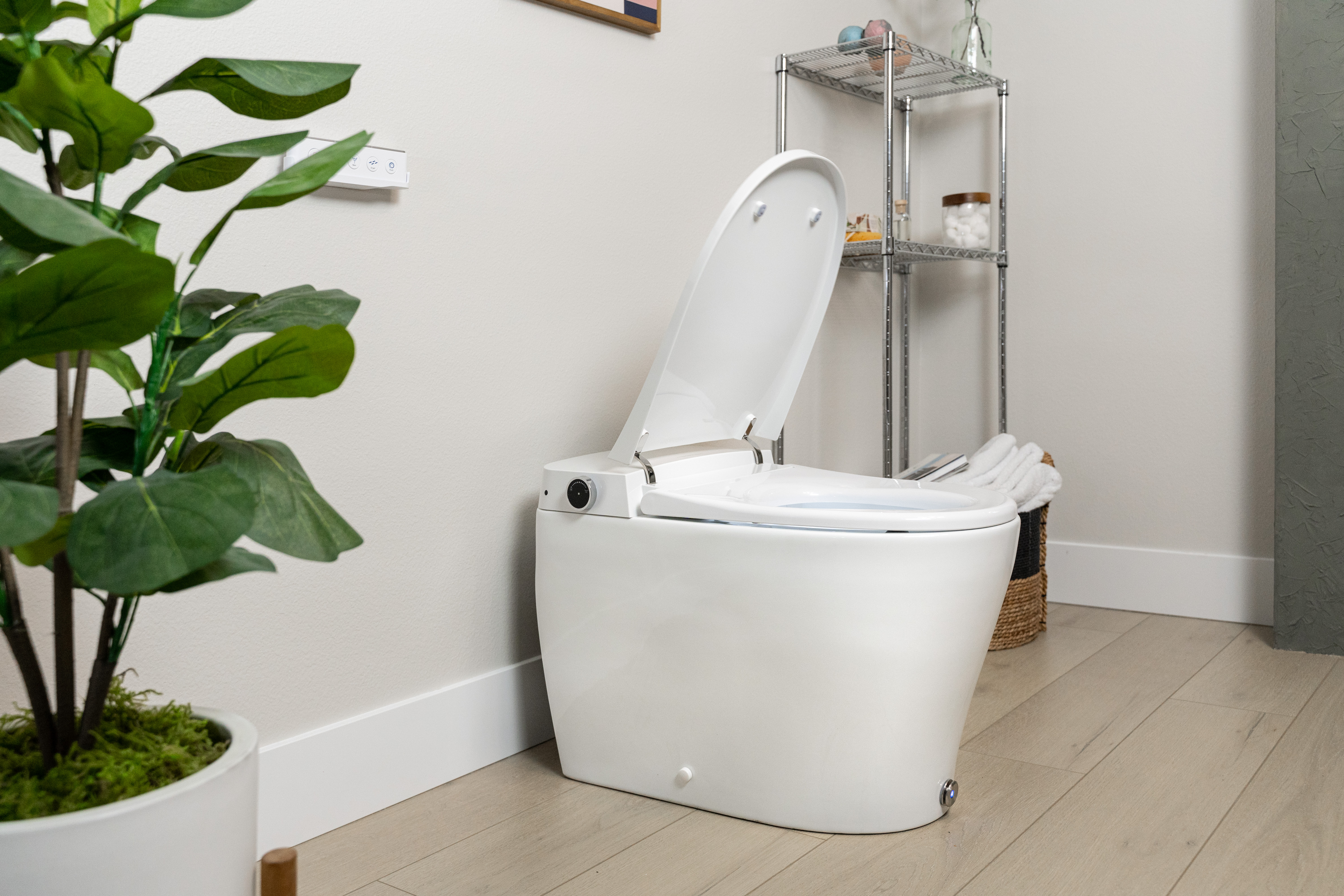 Get a Royal Treatment: How to Use a Heated Bidet Toilet Seat Get a Royal Treatment: How to Use a Heated Bidet Toilet Seat