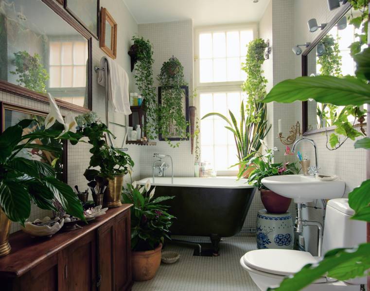 Maximize Your Space: 5 Unique Ideas For Your Bathroom's Valuable Storage Space