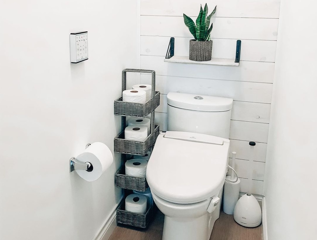 How to Upgrade Your Rental Bathroom with a Bidet (Without Damage) How to Upgrade Your Rental Bathroom with a Bidet (Without Damage)