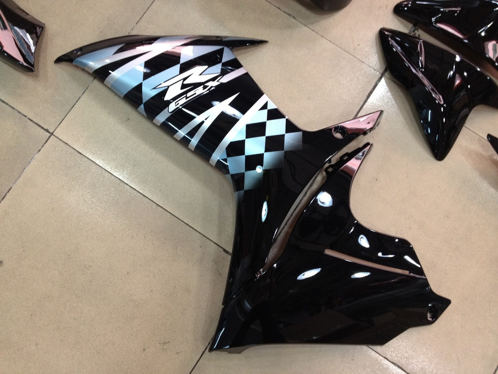 Fairings Plastics Suzuki GSXR600 GSXR750 K11 Black Checkered (2011-2014)