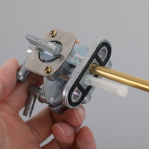 Gas Tank Fuel Cock Valve Petcock fit for Suzuki DR650 DR650S DR650SE 44300-32E00