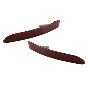 Rear Bumper L+R Lower Side Reflector 7P6945701K 7P6945702G For VW Touareg 14-18