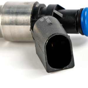 2008-2009 Audi TT 2.0L I4 1*Fuel Injector 06F906036A, 0261500020, 0261500020, 061500021, 06D998907, 06D998907, 0261500021 silver Generic