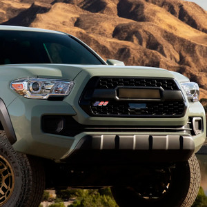 Toyota Tacoma TRD Tundra RAV4 Grille Badge Emblem Car Accessories Red White and Blue American Flag Generic