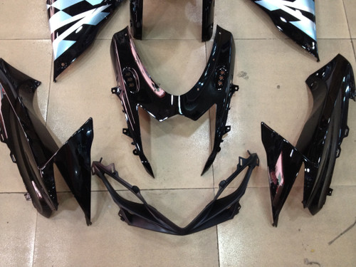 Fairings Plastics Suzuki GSXR600 GSXR750 K11 Black Checkered (2011-2014)