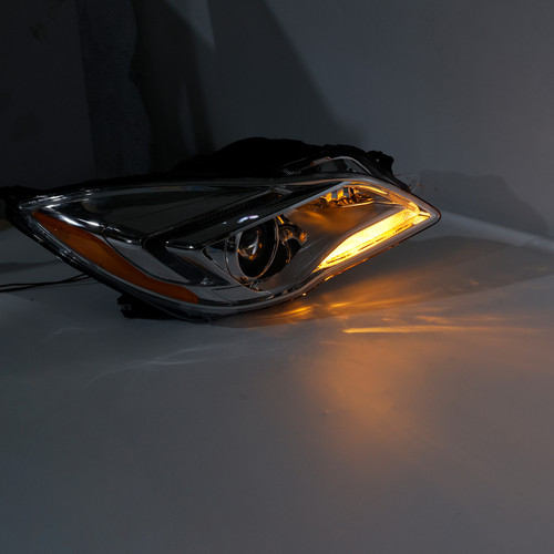 2014-2017 Buick Regal HID Xenon Right Headlight 13426668 Generic