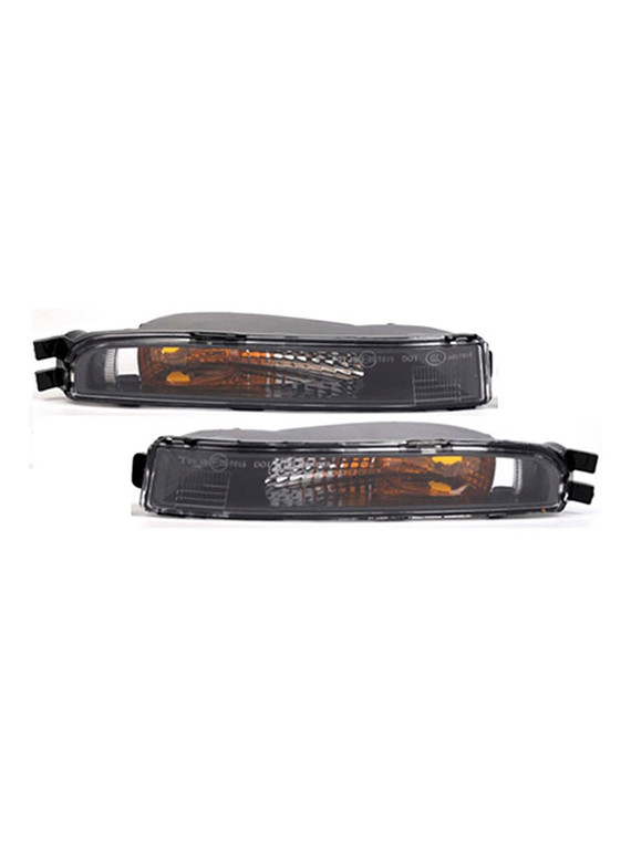 2012-2019 Volkswagen Beetle 1 Pcs Front Bumper Left+Right Turn Signal Light Black and Clear 5C5953041A Generic
