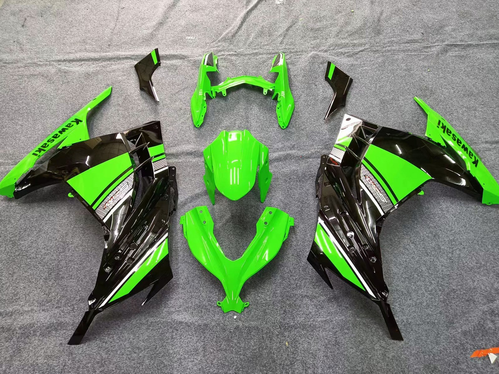2013-2017 Kawasaki Ninja 300R EX300R Green Ninja Racing Amotopart Fairings Plastics