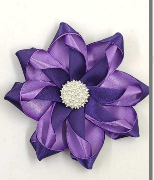 Purple/light purple swirl brooch