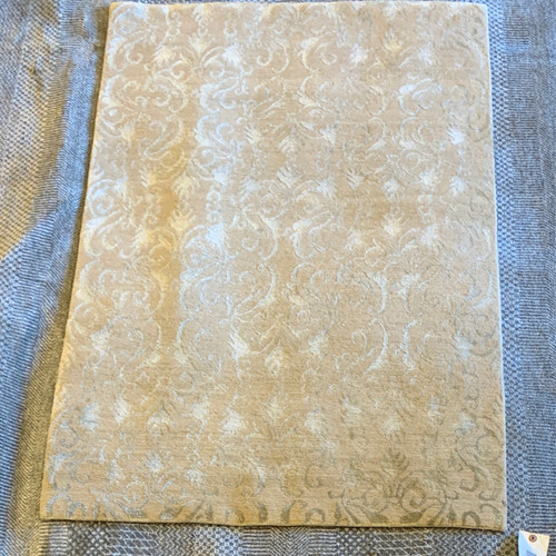 3’x4’10 beige and silver wool and silk handknotted and tibetan Style carpet