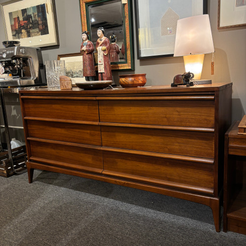 Lane “Rhythm” Dresser