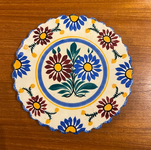 Henriot Quimper rare scalloped edge flower motif dessert plate