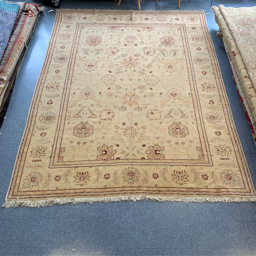 9’9” x 13’9” beige and Burgundy red traditional artisan handknotted rug
