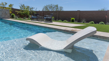Seashell Destination Series Rocking Lounge Chair