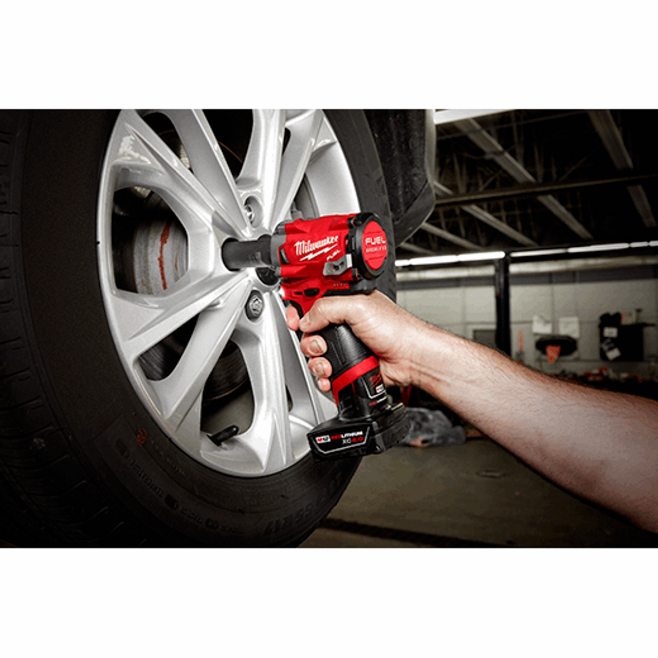 M12 FUEL™ Stubby 1/2" Impact Wrench Kit / free XC5.0 Battery m12