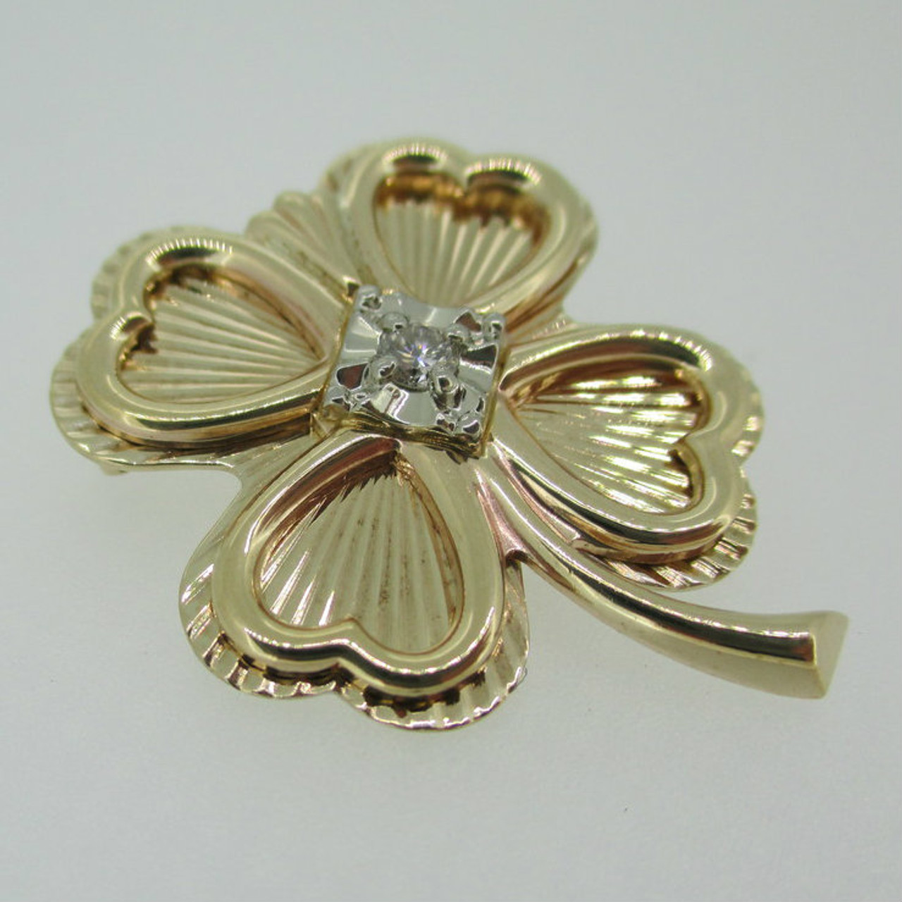 Gold Four Leaf Clover Pin