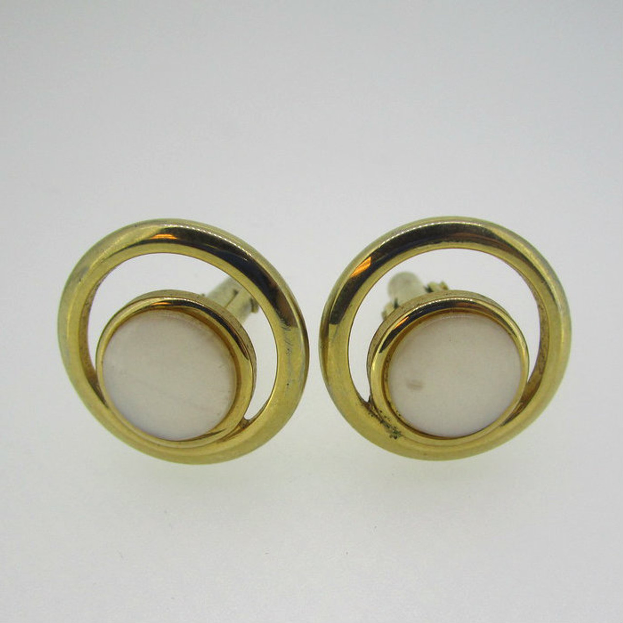 トムウッドリングFlush Mother of Pearl Circle 54