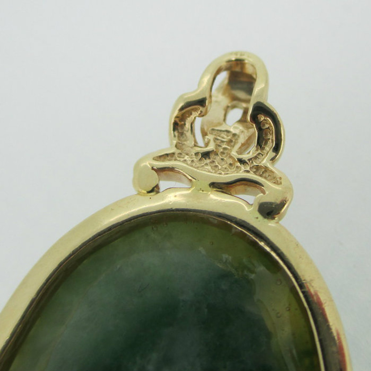 Jade Leaf Pendant in 14K Yellow Gold – David's Antiques & Jewelry