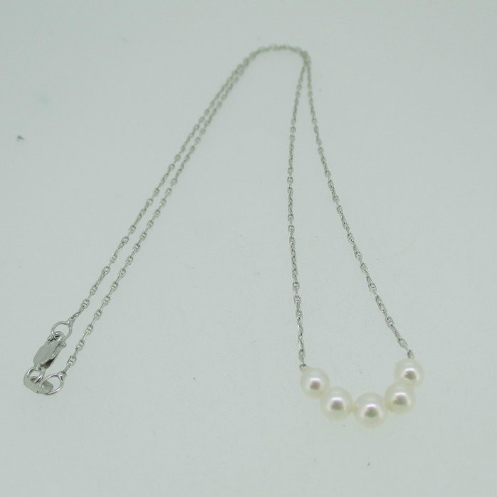 14k White Gold Five Pearl Chain Necklace