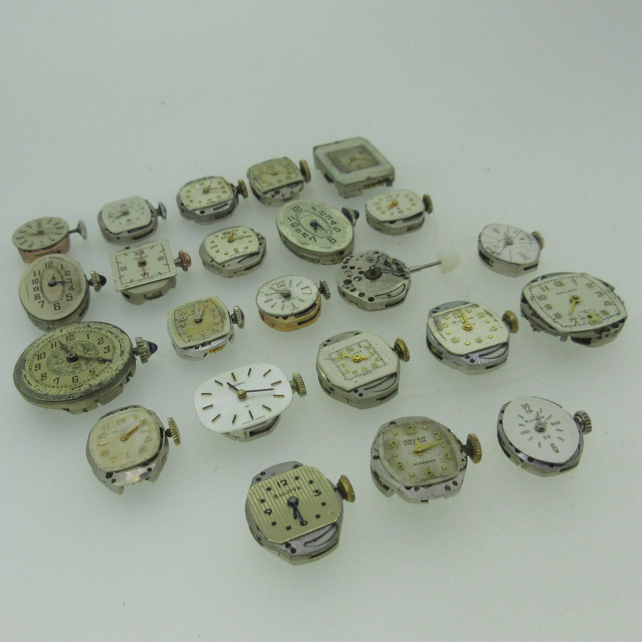 Lot of 23 Vintage Swiss and U.S.A. Omega, Longines and More Mechanical  Movements and Dials Parts