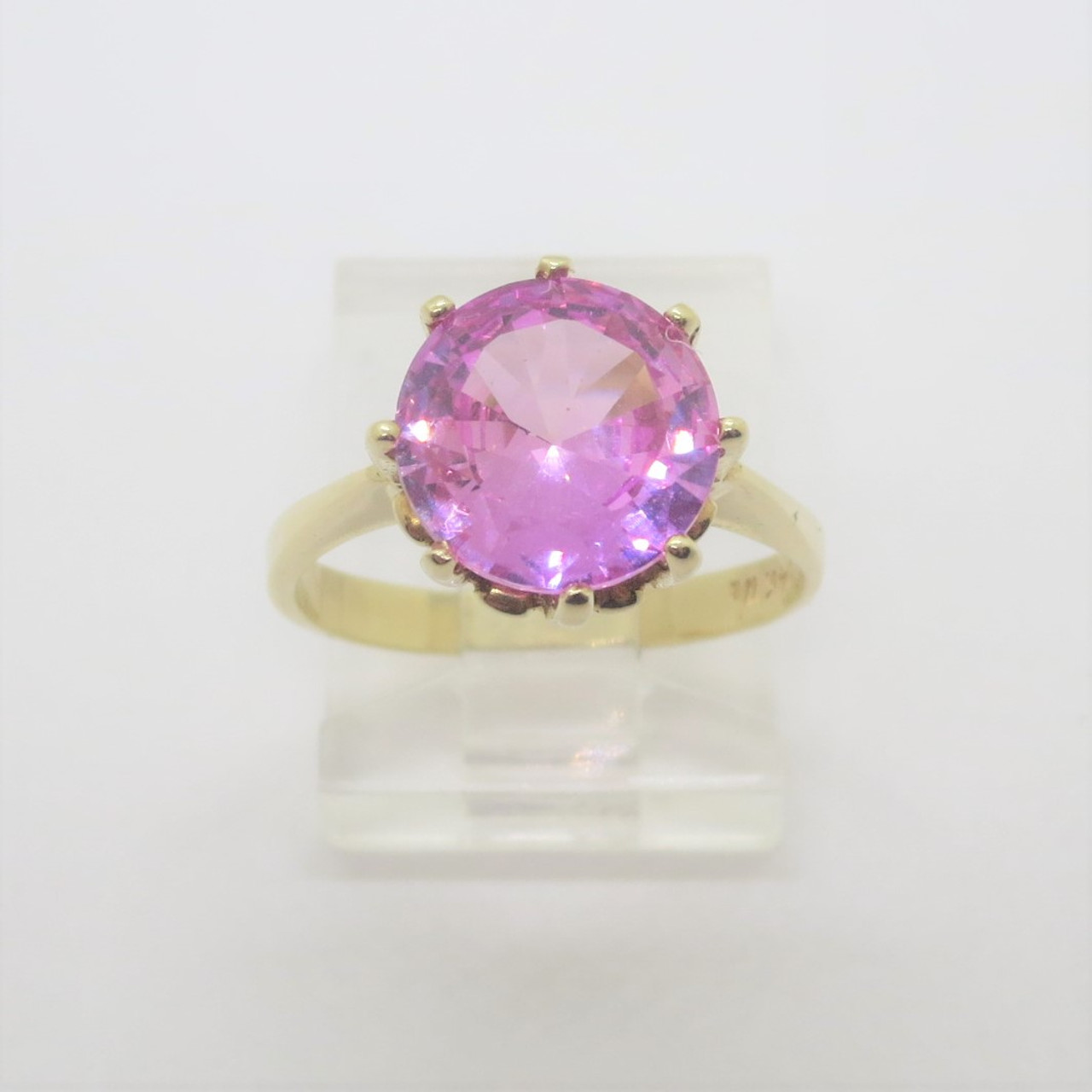 Jewelry Trends 2023: Pink Sapphire, Bold Gold, Chubby Inset Rings -  Bloomberg