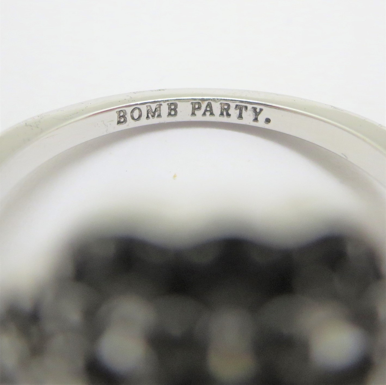 Bomb Party Rhodium Plated Green Ring Size 10 RBP3021